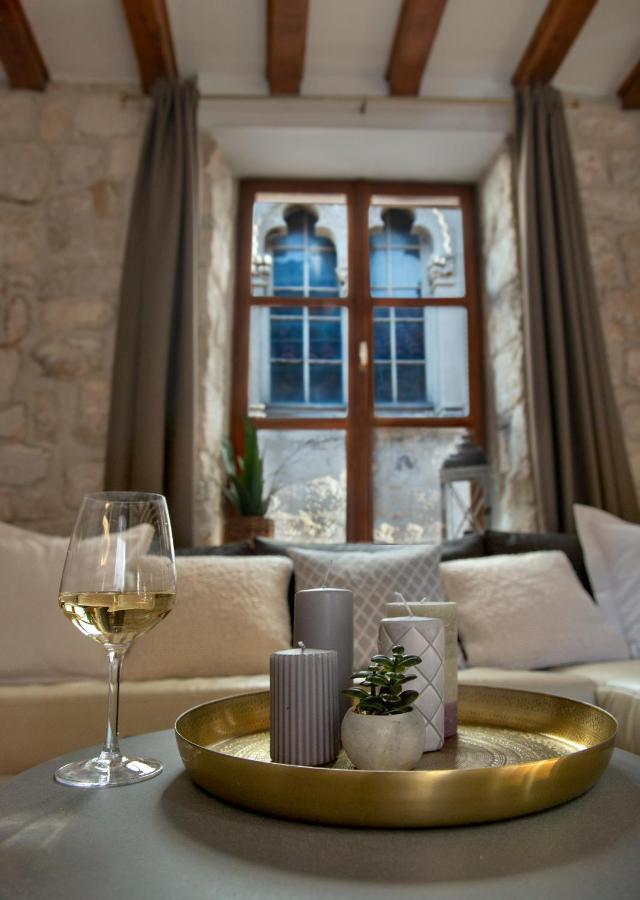 Loft In Ismaelli Palace Apartment